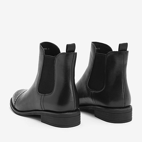 BASTO/百思图2018冬季专柜同款牛皮革镂花切尔西靴女短靴YWX03DD8