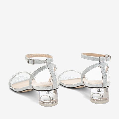 BASTO/百思图夏季专柜同款银色透明挡片一字带休闲女凉鞋A1102BL9