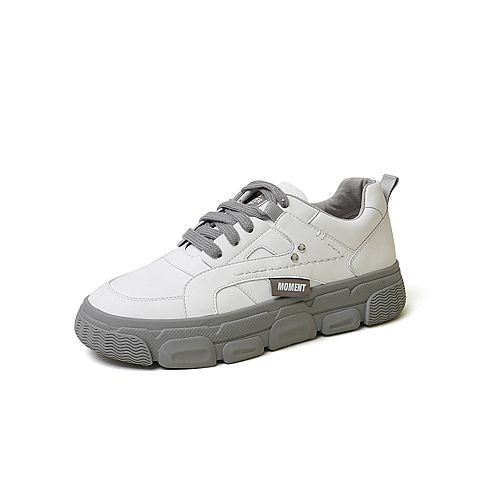 百思图2020春季新款商场同款系带厚底潮酷板鞋女老爹鞋ZTF01AM0