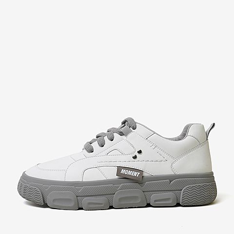 百思图2020春季新款商场同款系带厚底潮酷板鞋女老爹鞋ZTF01AM0