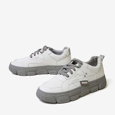 百思图2020春季新款商场同款系带厚底潮酷板鞋女老爹鞋ZTF01AM0