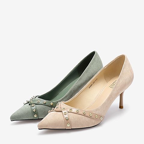 百思图2020春季新款尖头浅口性感复古铆钉通勤女细高跟鞋MA06AAQ0