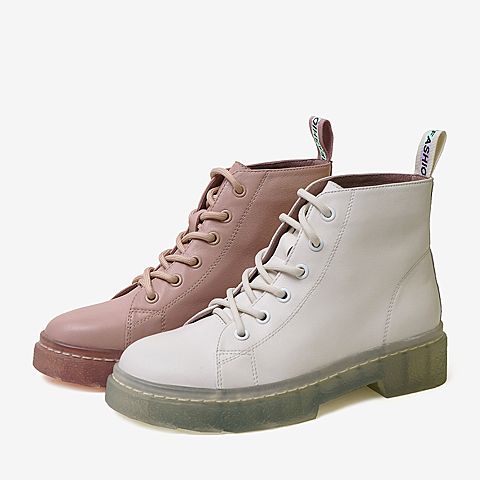 百思图2020春季新款浅白牛皮系带方跟潮酷街头风女马丁靴A7201AM0