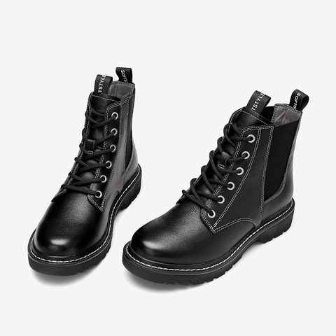 百思图2020冬季新款商场同款时尚拼接前系带马丁靴女皮靴YYK22DD0