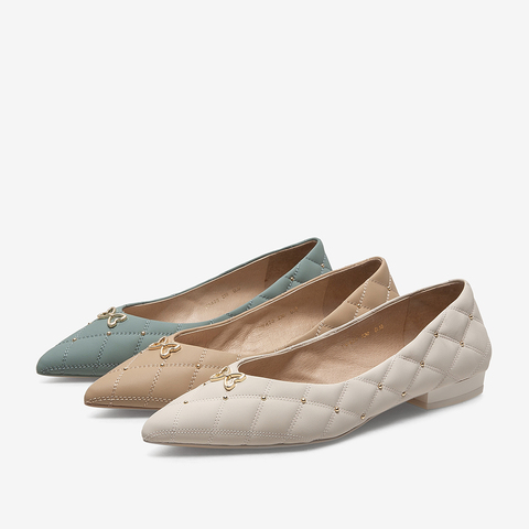 百思图2021春季新款甜美气质蝴蝶结菱格尖头浅口女单鞋TV420AQ1