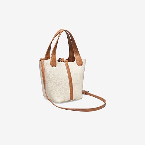 百思图2021春季新款超火质感菜篮子手提单肩斜挎水桶包女X2257AX1