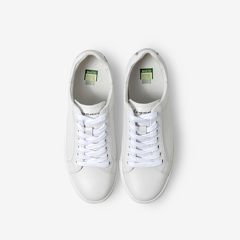 百思图2021春季新款商场同款学院风系带小白鞋女休闲板鞋YPQ58AM1