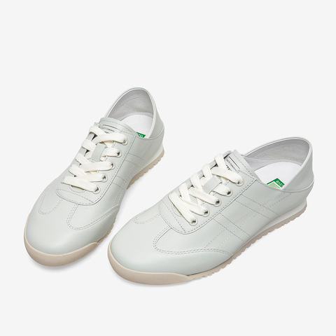 百思图2021春季新款商场同款ins潮流韩范厚底女休闲鞋WFC03AM1