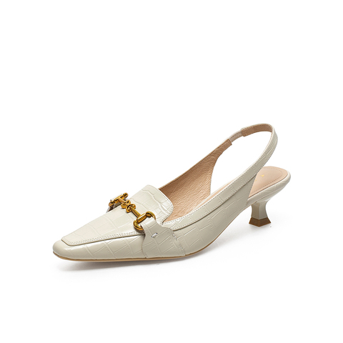 百思图2021夏季新款商场同款时髦金属饰一字带女凉鞋TAM01BH1