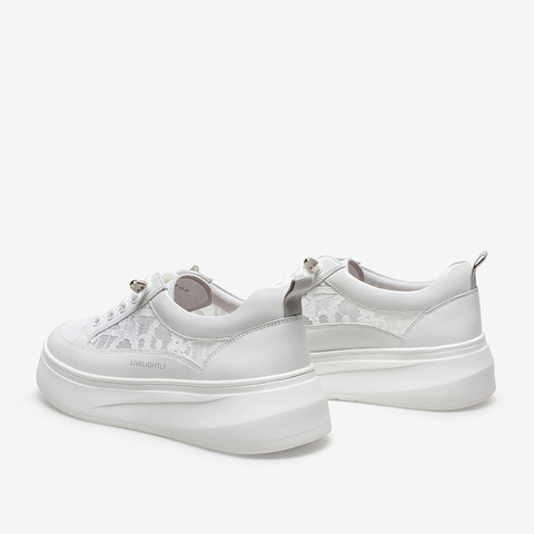 百思图2021夏新款ins时尚运动风厚底圆头小白鞋女休闲鞋ZJE51BM1