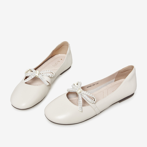 百思图2021春季新款时髦珍珠蝴蝶结方跟浅口玛丽珍女单鞋WNP05AQ1