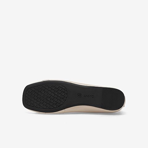 百思图2021秋季新款商场同款时髦金属扣平底浅口女单鞋WMW01CQ1