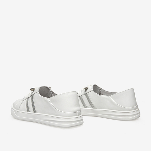 百思图2021秋季新款商场同款系带时尚休闲简约小白鞋YIPA6CM1