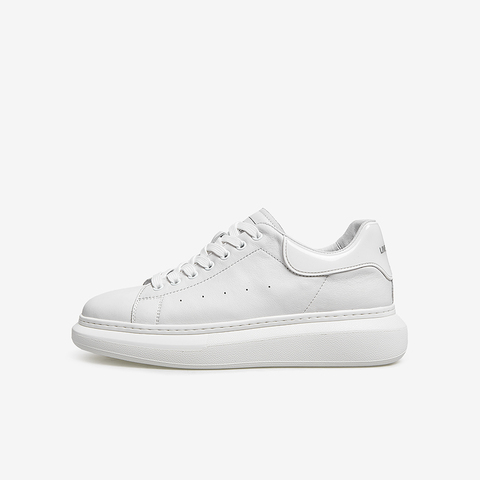 百思图2021秋季新款商场同款简约厚底运动小白鞋男休闲鞋DJA03CM1