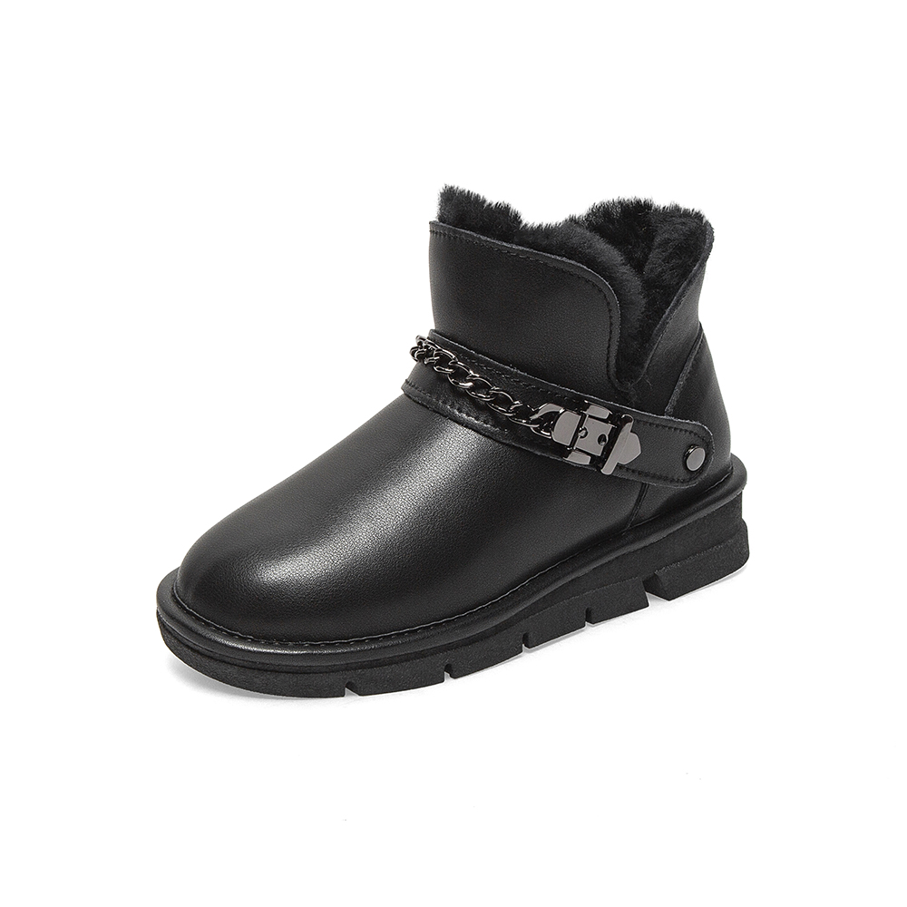 百思图2021冬季新款金属链条饰带时尚厚底雪地靴女短靴OD202DD1