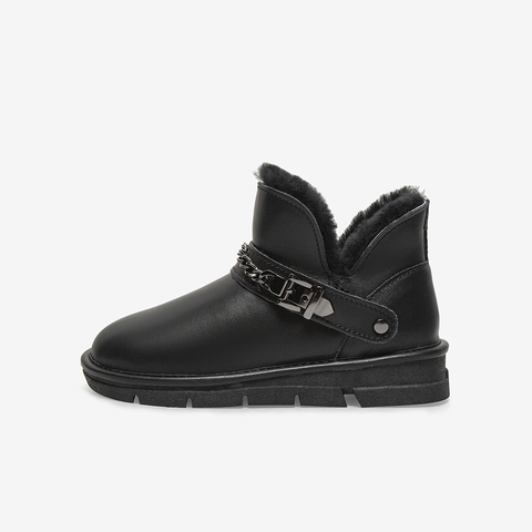 百思图2021冬季新款金属链条饰带时尚厚底雪地靴女短靴OD202DD1