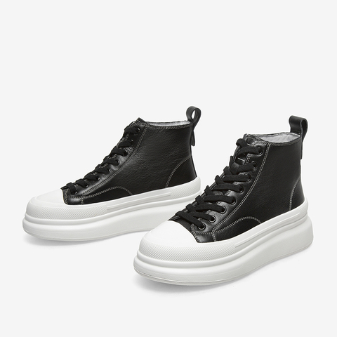 百思图2021冬季新款商场同款厚底学院风圆头低靴短靴女WTN02DD1