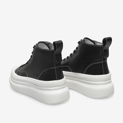 百思图2021冬季新款商场同款厚底学院风圆头低靴短靴女WTN02DD1