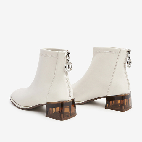 百思图2021冬季新款经典潮流穿搭优雅气质时装靴女短靴TGN46DD1