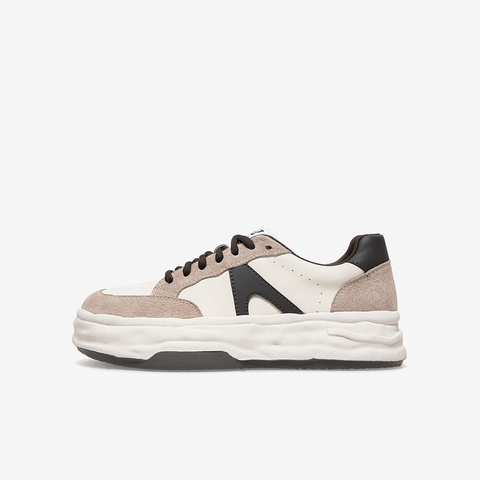 百思图2022春季新款潮流时尚拼色简约舒适运动风女休闲鞋WXV01AM2