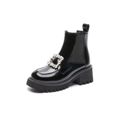 百思图2022冬季新款商场同款时尚方钻厚底切尔西靴女短靴WYD07DD2