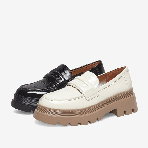 百思图2023春季新款商场同款时尚潮流通勤乐福鞋女单鞋VKZ02AA3