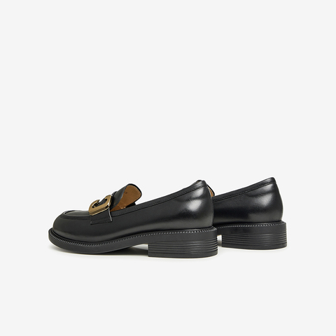 百思图2023秋季新款商场同款时髦金属扣乐福鞋粗跟女单鞋WHX46CA3