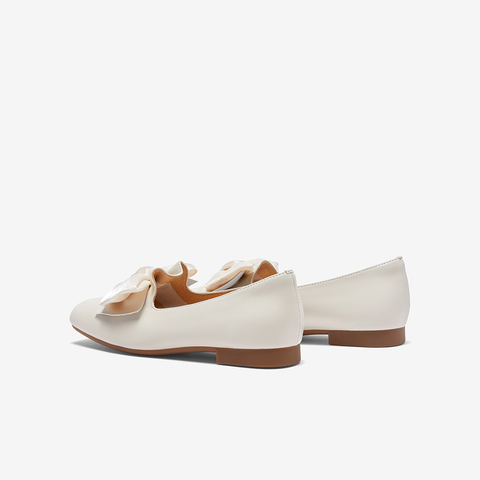 百思图2023秋季新款商场同款时尚蝴蝶结乐福鞋方跟女单鞋KC091CA3