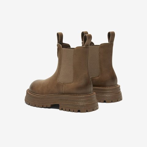 百思图2023冬季新款商场同款时尚休闲烟筒靴粗跟女短靴ID155DD3