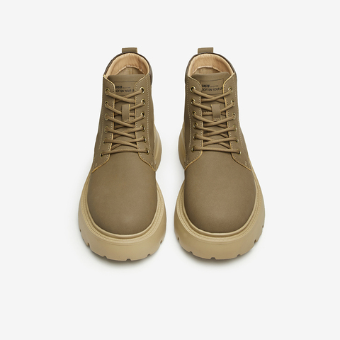 百思图2023冬季新款时尚运动休闲马丁靴粗圆头男低靴EAX13DD3