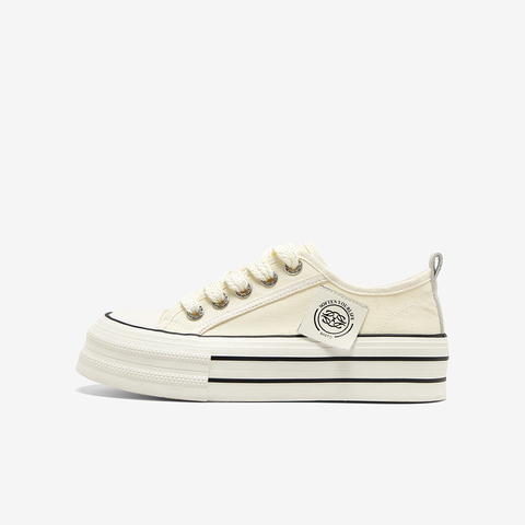 百思图2023秋季新款时尚休闲户外运动帆布鞋厚底女休闲鞋V0028CM3