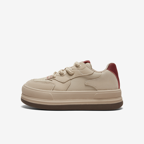 百思图2024春季新款时尚运动休闲板鞋厚底女休闲鞋TD168AM4