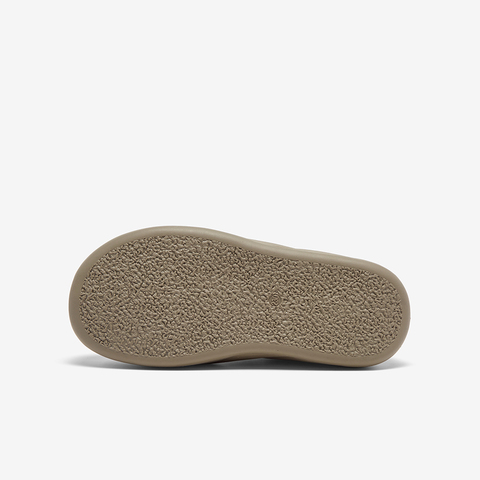 百思图2024春季新款时尚运动休闲板鞋厚底圆头女休闲鞋NB619AM4