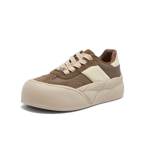 百思图2024春季新款时尚运动休闲板鞋厚底圆头女休闲鞋IB008AM4