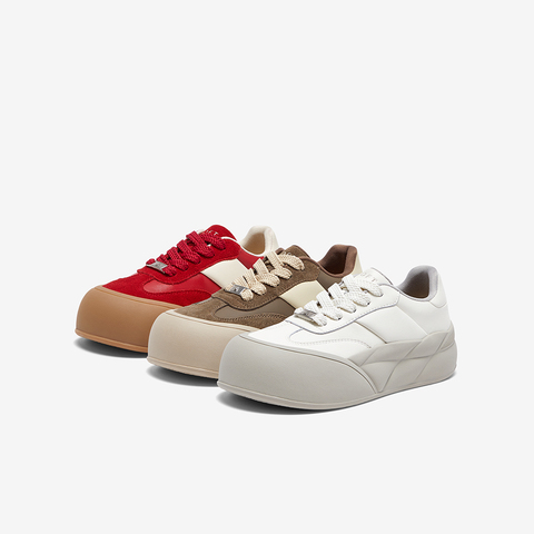 百思图2024春季新款时尚运动休闲板鞋厚底圆头女休闲鞋IB008AM4