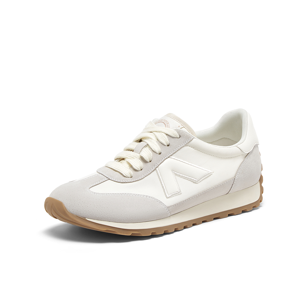 百思图2024春季新款商场同款时髦复古德训鞋平跟女休闲鞋UEL01AM4