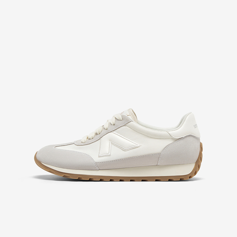 百思图2024春季新款商场同款时髦复古德训鞋平跟女休闲鞋UEL01AM4