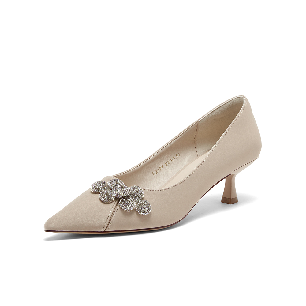 百思图2024春季新款时尚简约闪钻细跟尖头浅口女单鞋E2427AQ4