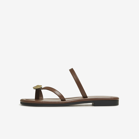 百思图2024夏季新款时髦简约户外休闲夹趾平跟女拖鞋M3072BT4