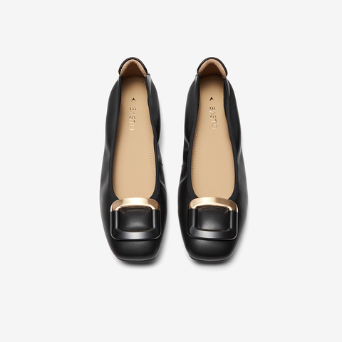 百思图2024春季新款商场同款时尚金属扣圆头浅口女单鞋TJ923AQ4