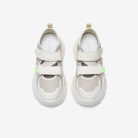 百思图2024夏新款商场同款时尚老爹运动凉厚底中空女凉鞋UDK01BK4