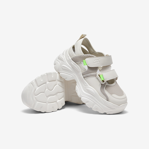 百思图2024夏新款商场同款时尚老爹运动凉厚底中空女凉鞋UDK01BK4