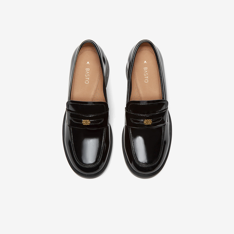 百思图2024秋季新款商场同款学院风乐福鞋粗跟女单鞋UKF01CA4