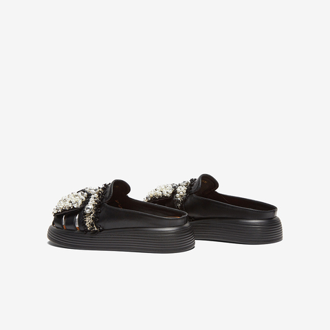 百思图2024夏季新款时尚休闲通勤珍珠穆勒鞋厚底女拖鞋W3221BH4