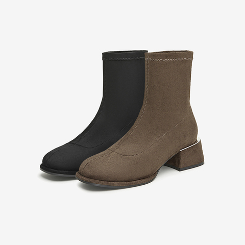 百思图2024冬季新款商场同款时尚潮流弹力靴粗跟女短靴E0283DD4