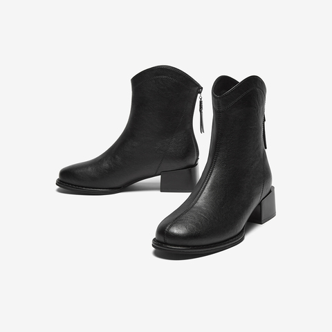 百思图2024冬季新款商场同款简约通勤时装靴粗跟女短靴M5703DD4