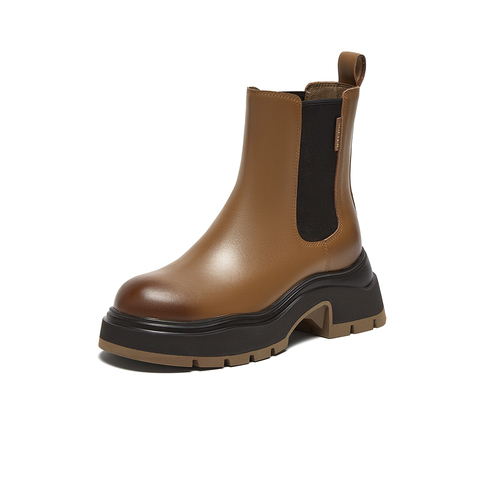 百思图2024冬季新款商场同款时尚潮流烟筒靴粗跟女短靴S3293DD4