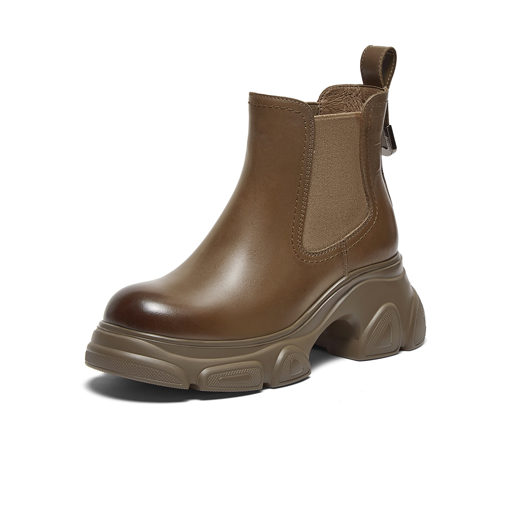 百思图2024冬季新款商场同款时尚街头烟筒靴粗跟女短靴A6351DD4