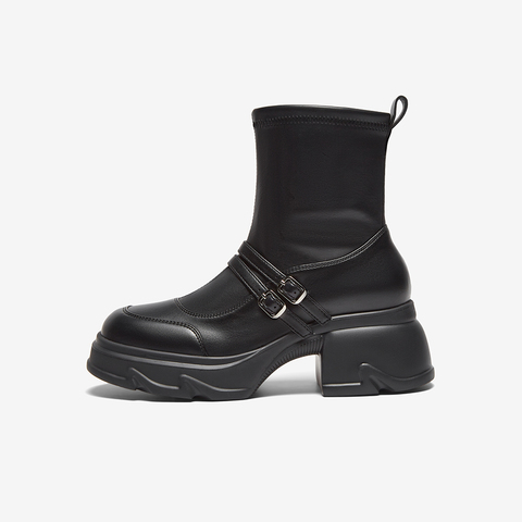 百思图2024冬季新款商场同款时尚通勤时装靴粗跟女短靴UJR17DD4