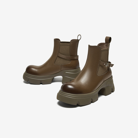 百思图2024冬季新款商场同款时尚街头烟筒靴粗跟女短靴A9820DD4